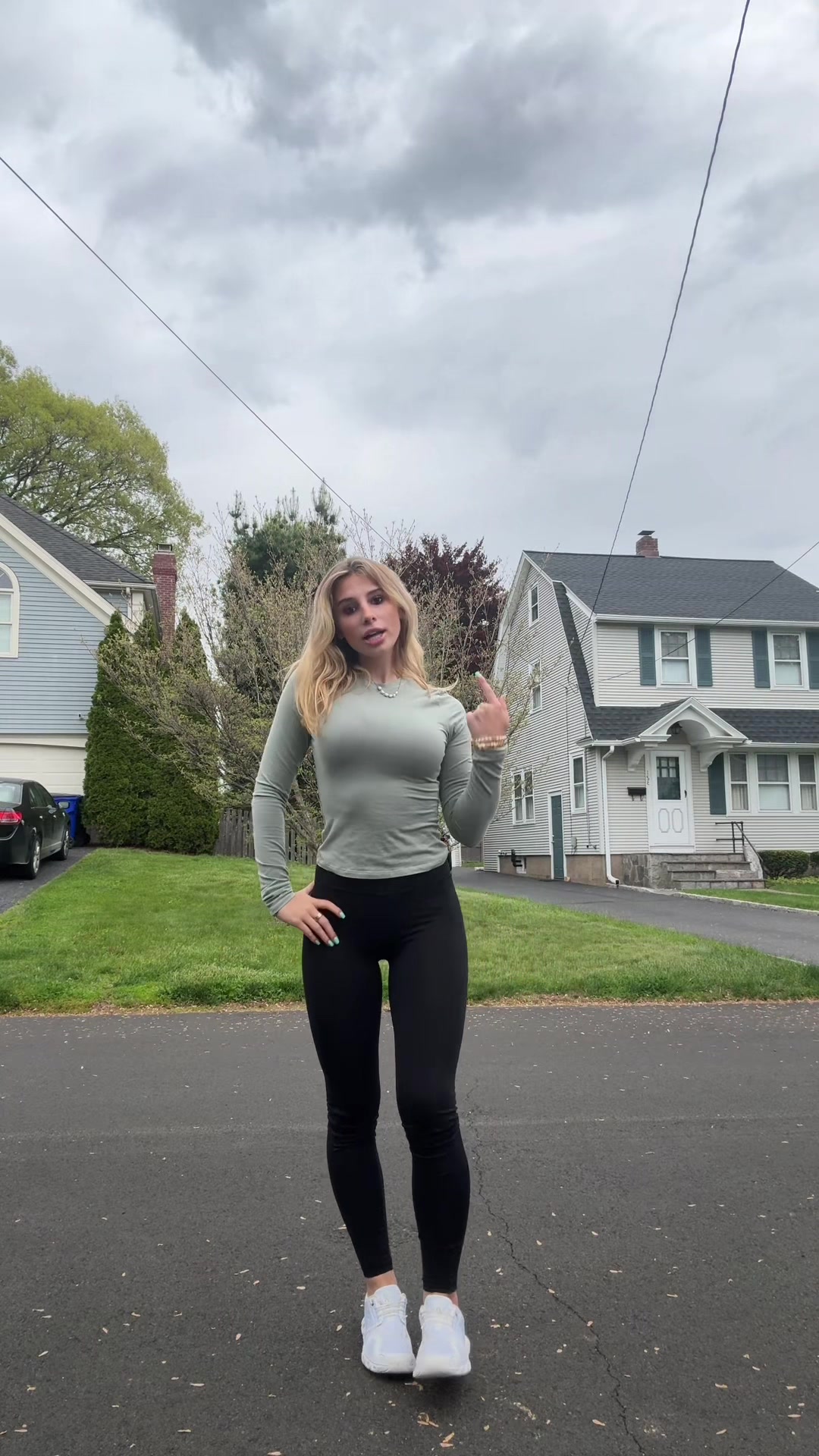 @hi