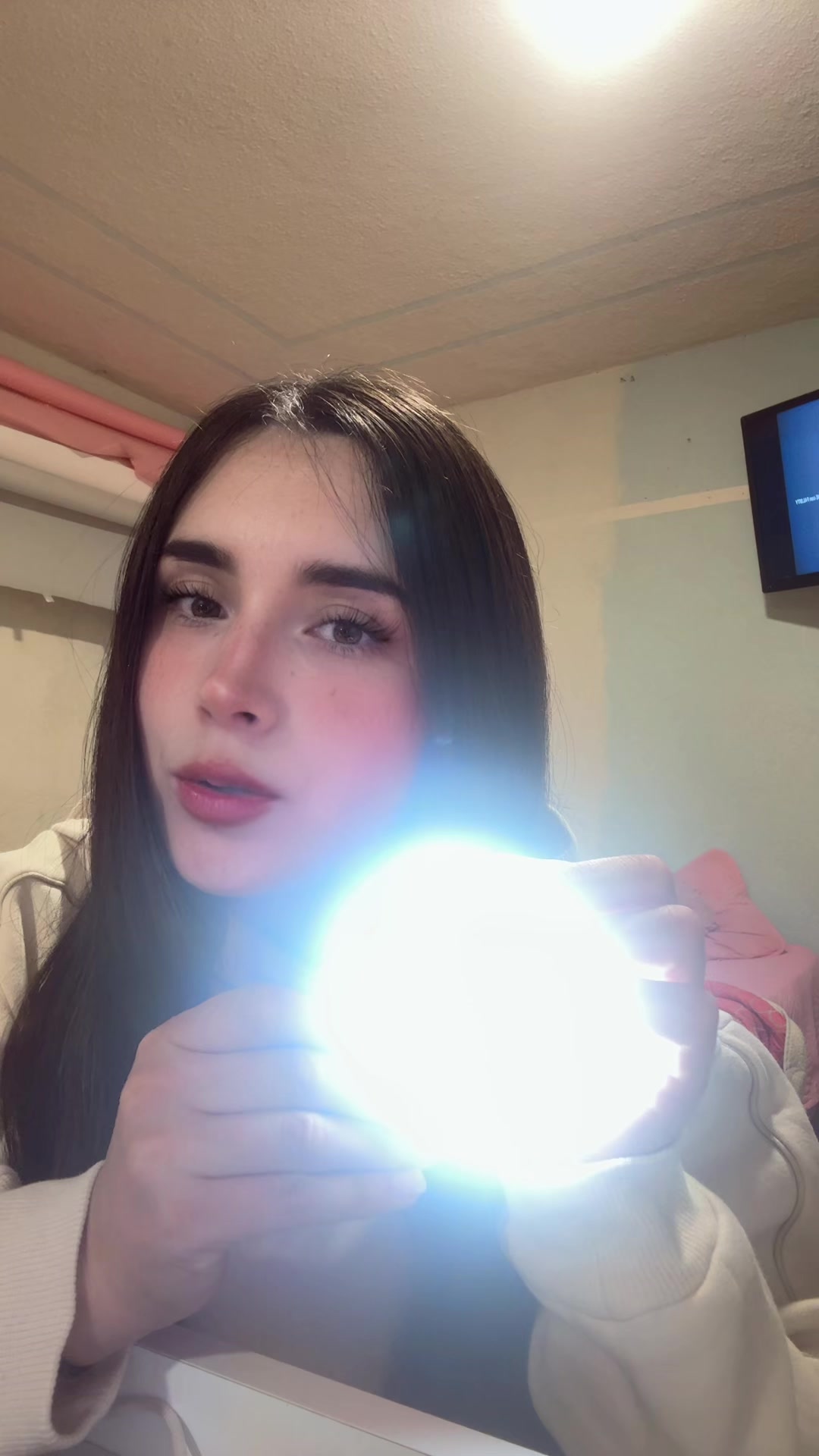 @Angeles 🦋🤠