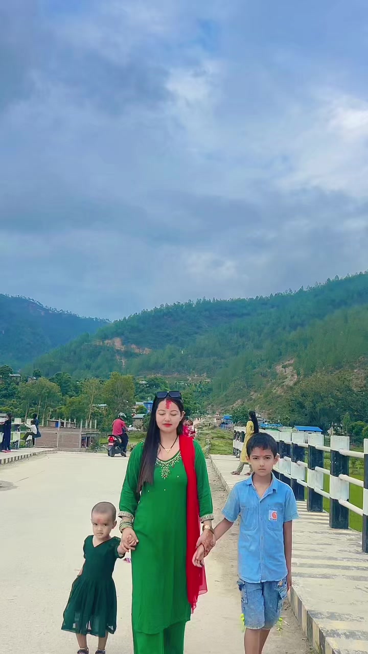 @PRABINA ❤️ BUDHATHOKI