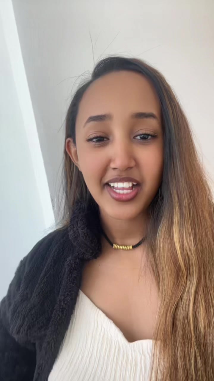 @Ayu Markos 🥰