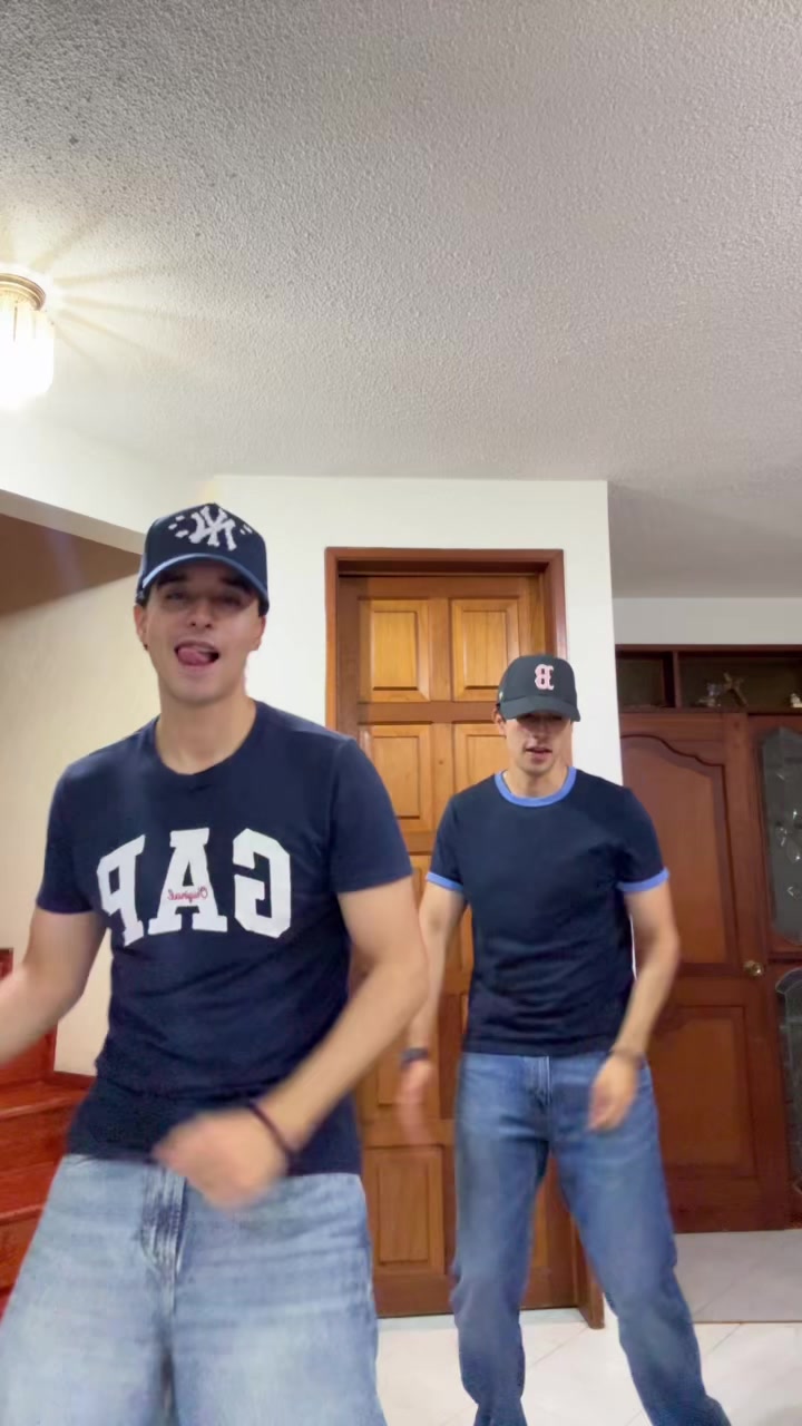 @Zavaleta