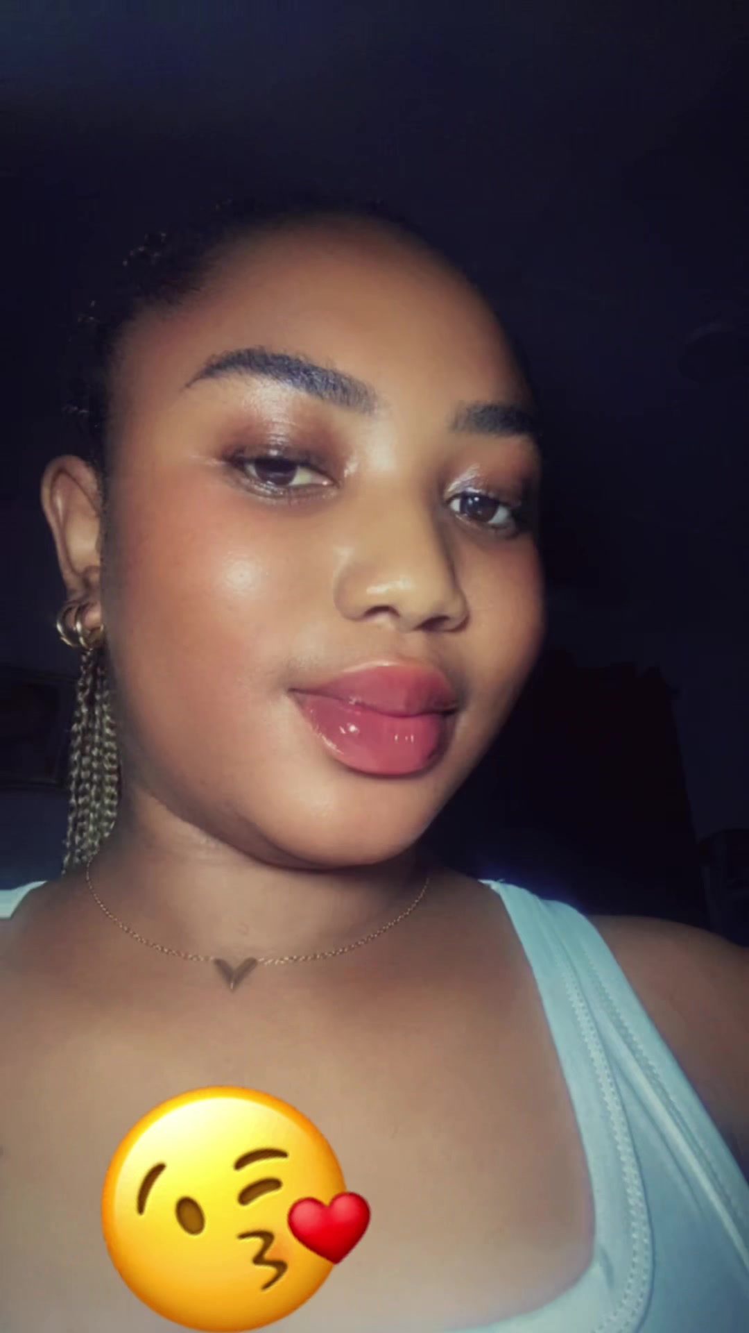 @OLUWASEUN🌸🍭🎀