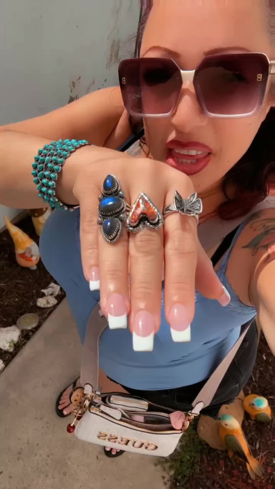 @shy girl 💎🖤🎭🌘🦉&hearts;️💋