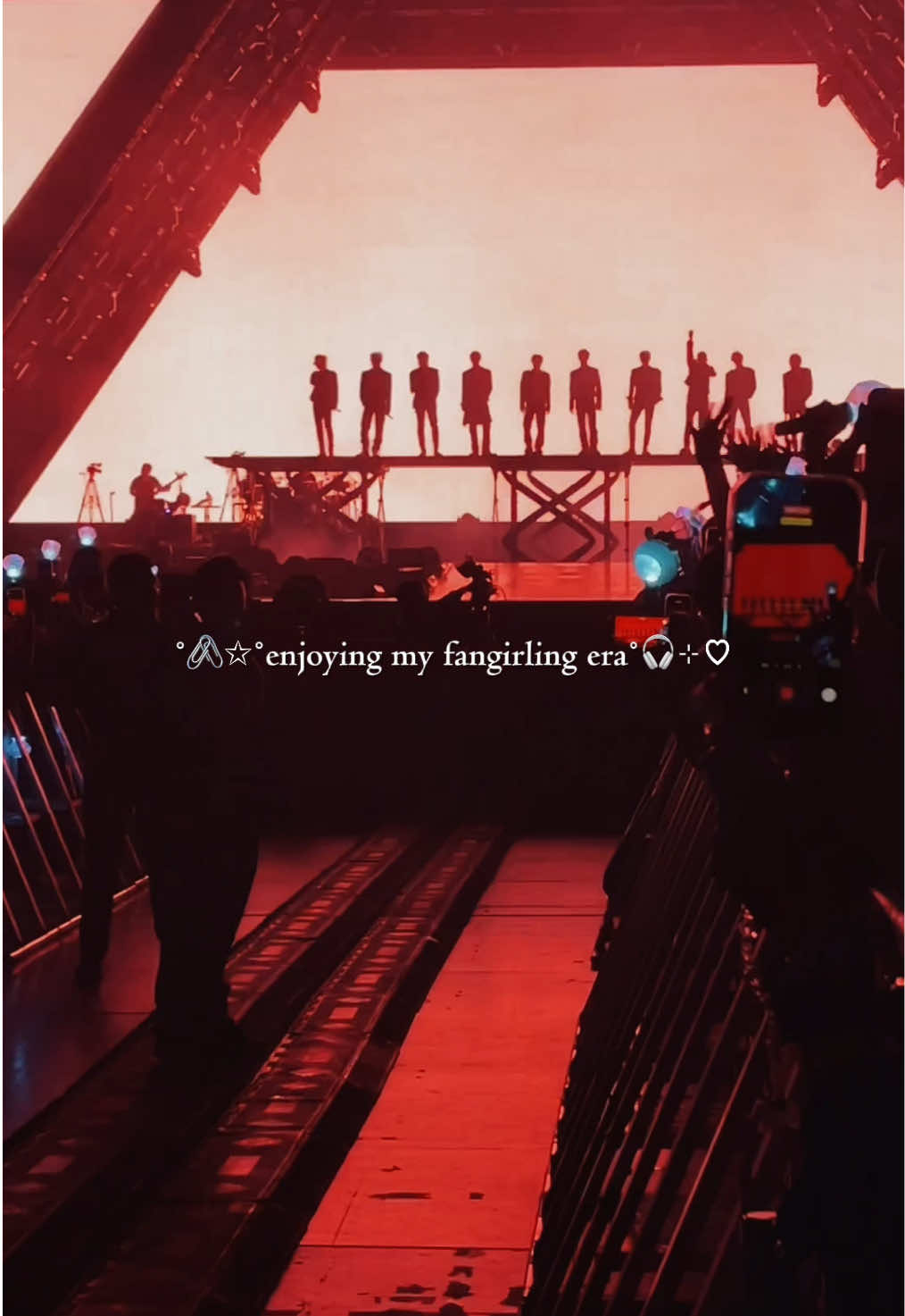 @Ella