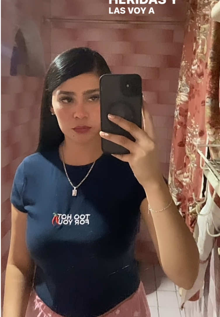 @krystalyaneztv