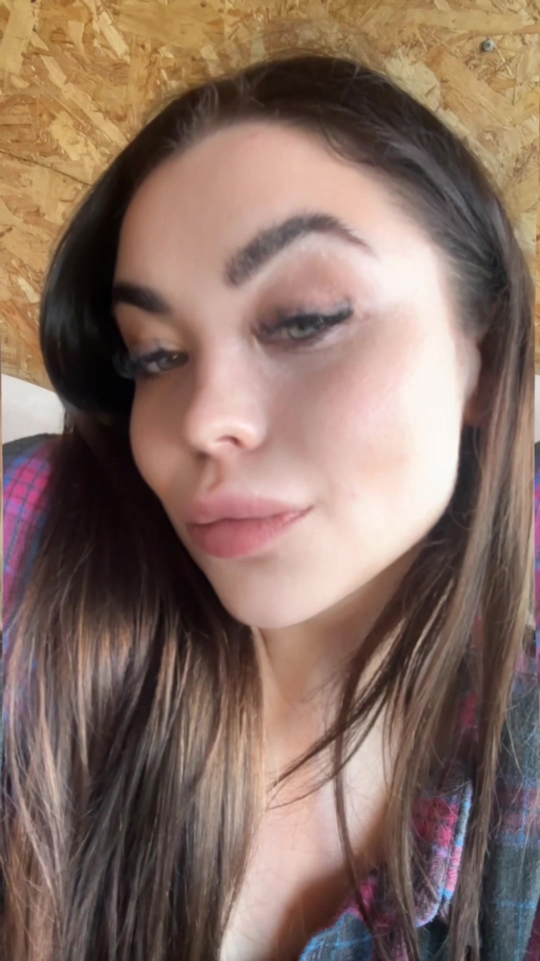 @الكسل هو لعبة الشيطان