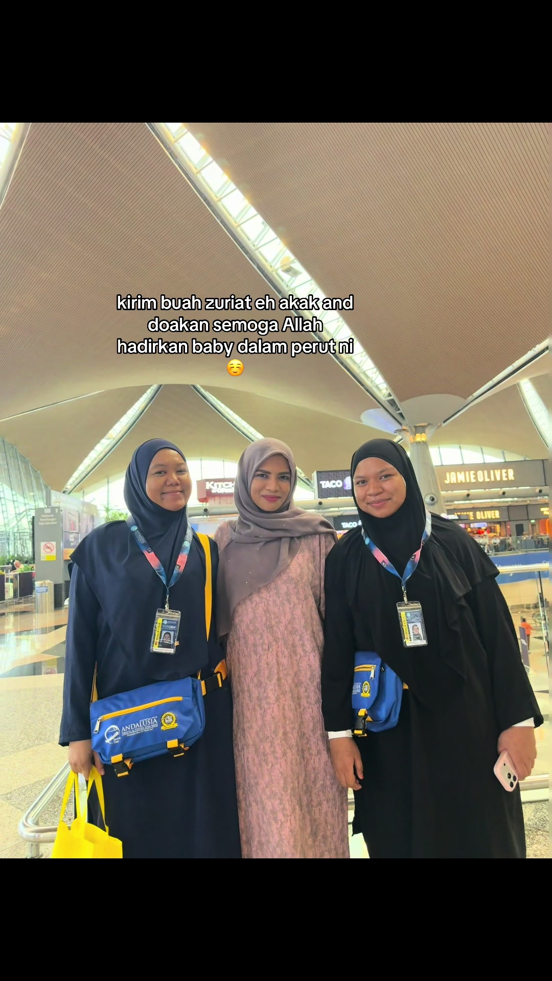 @Ninie✈️