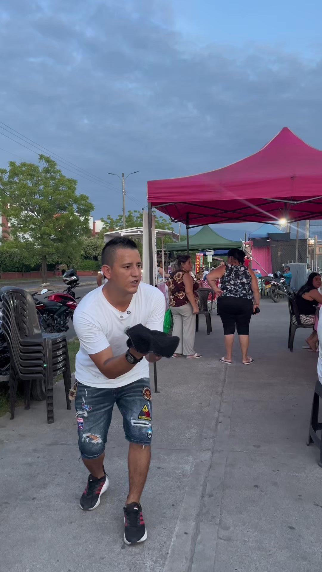 @La Rompe hueso 🦴  🍔