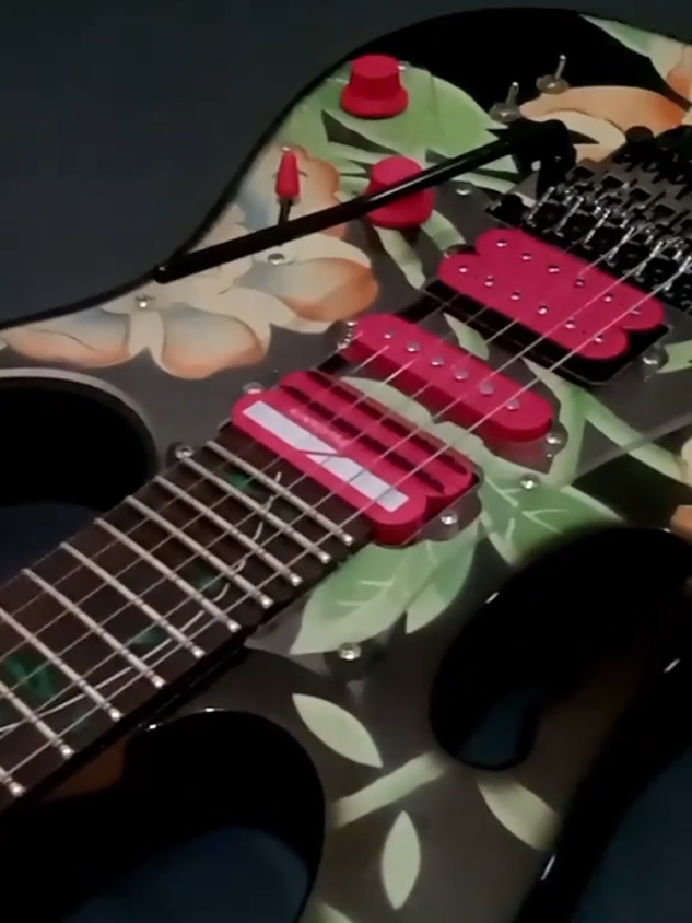 @AUP VEYZ SUSTAINER