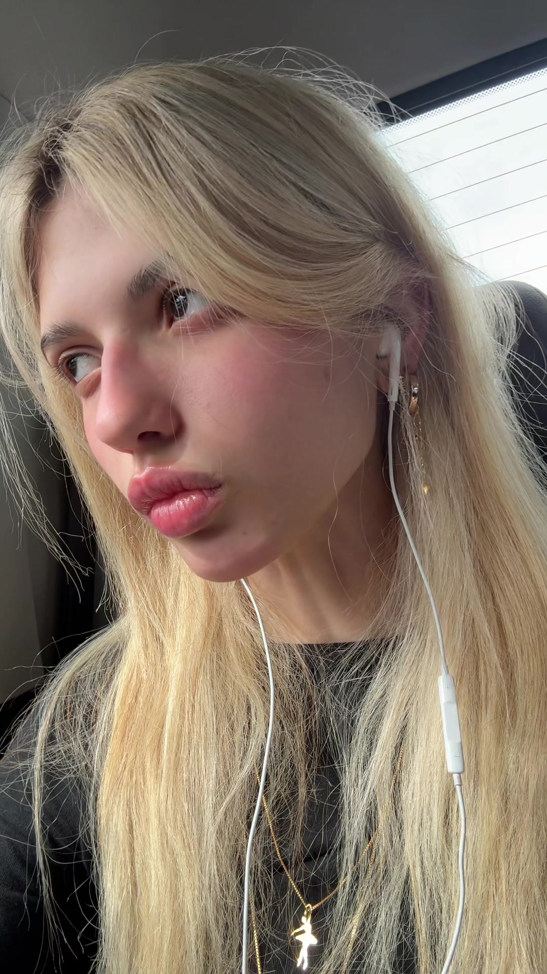 @gaby 🦇