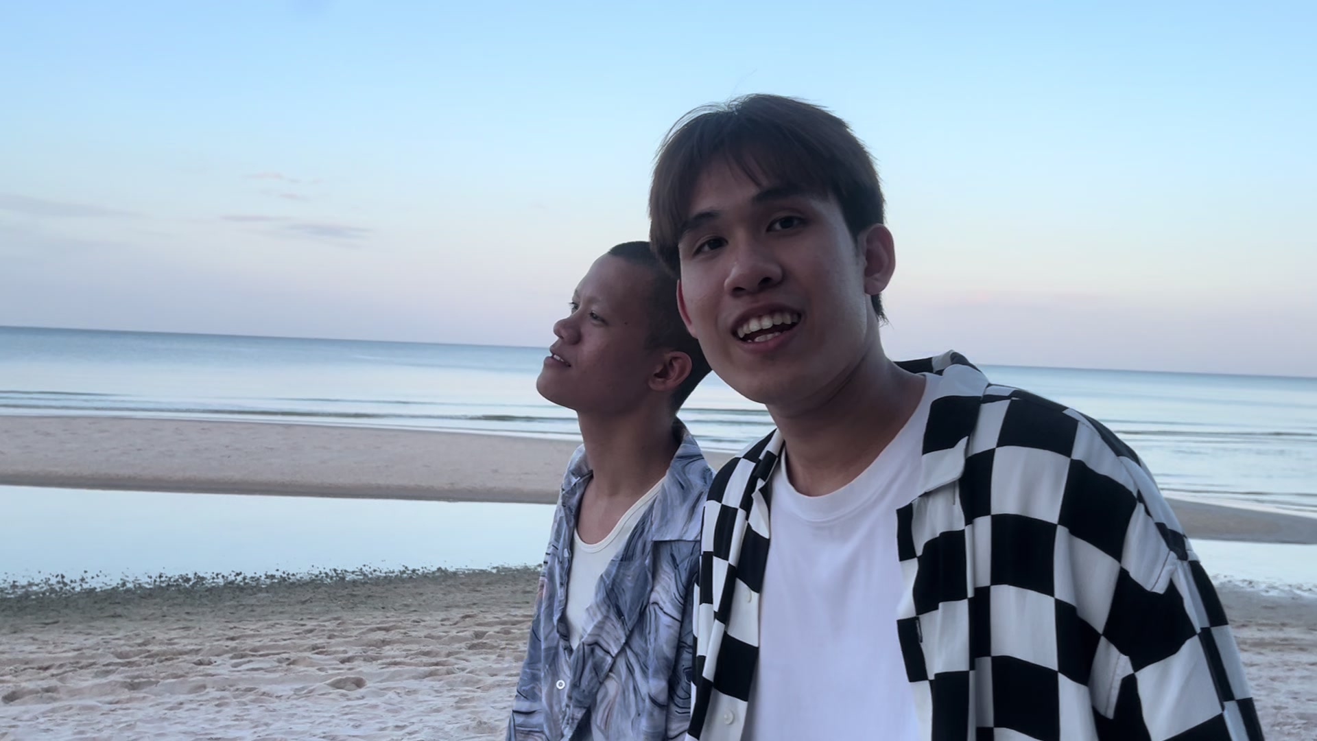 @อโศกไม่ให้ท้ายใคร