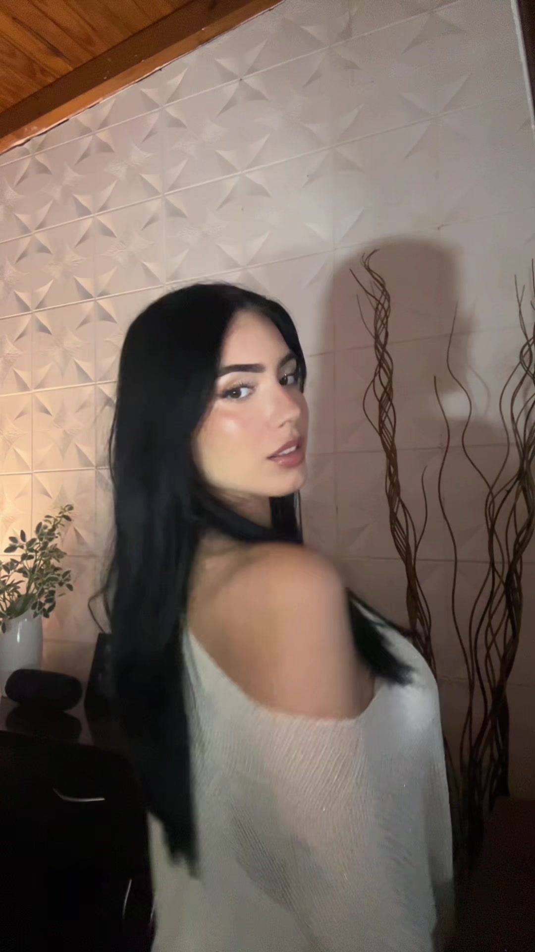 @anyelina