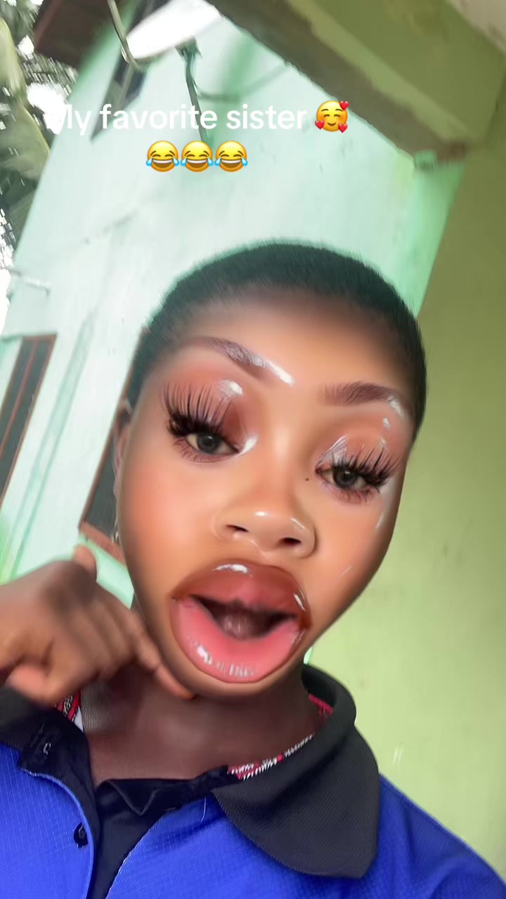 @Yaa 🦋Rhod 👩❤️💋👩🥰🥰