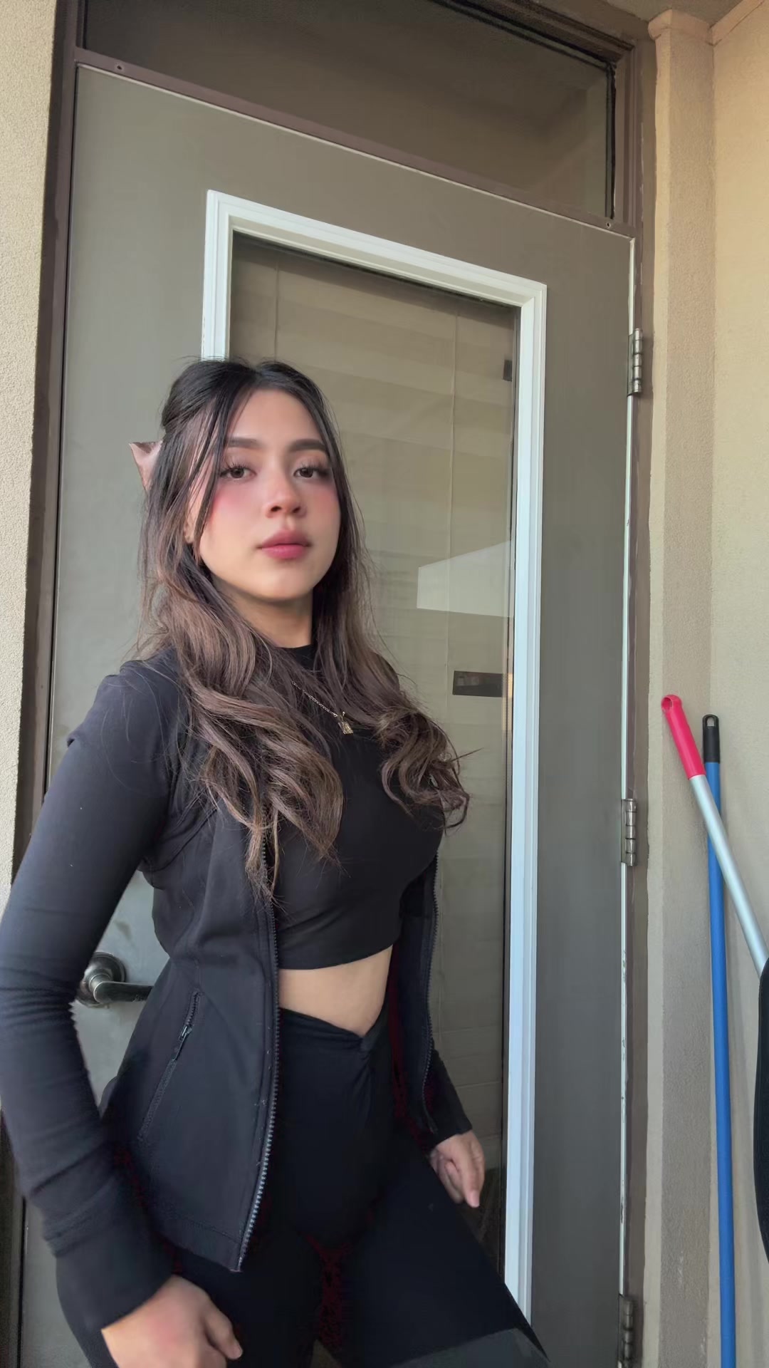 @vibewithleexi