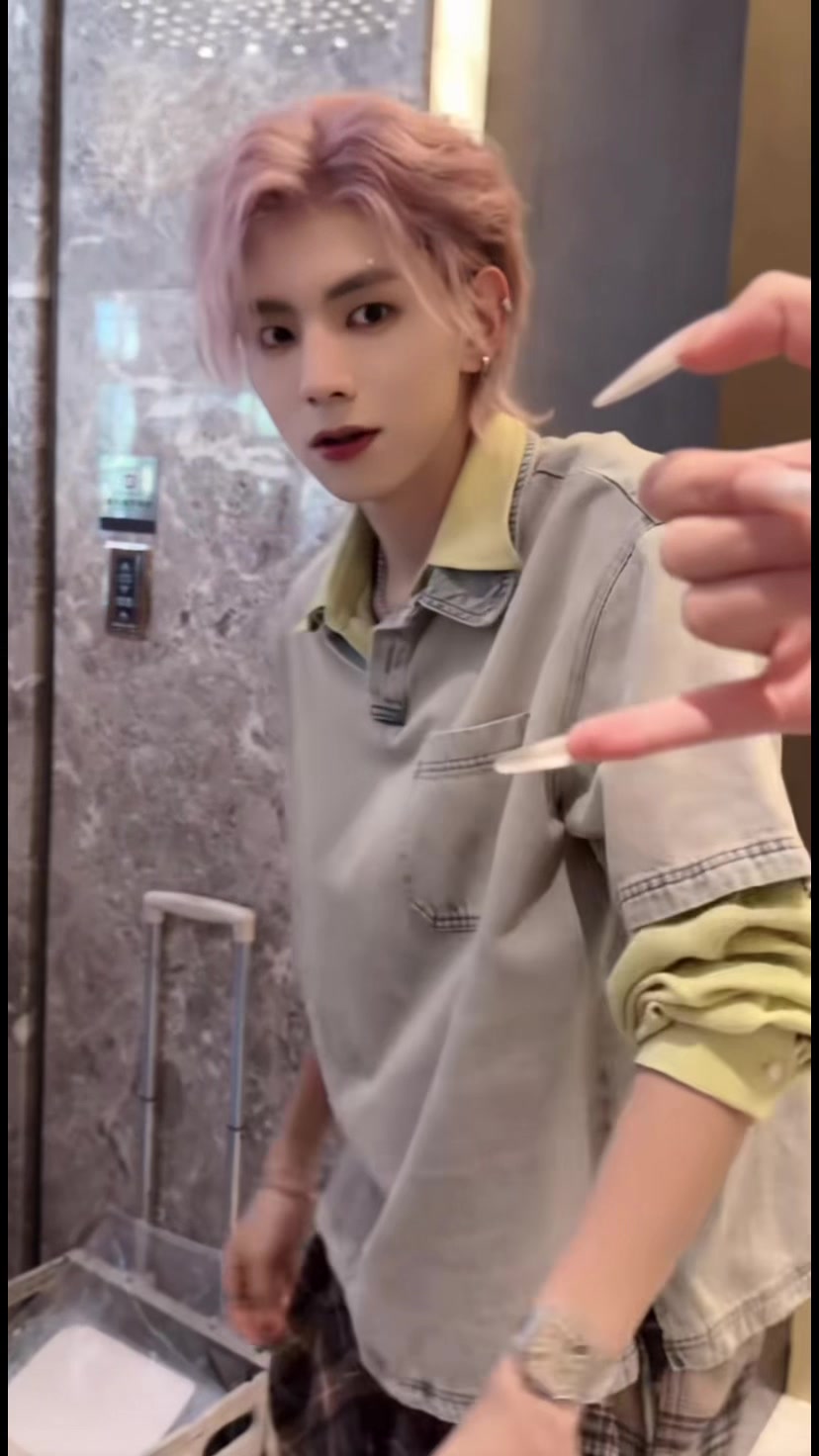 @wangnianjiangcheng๐เง๐โๅผ ๅ่ตซ๐