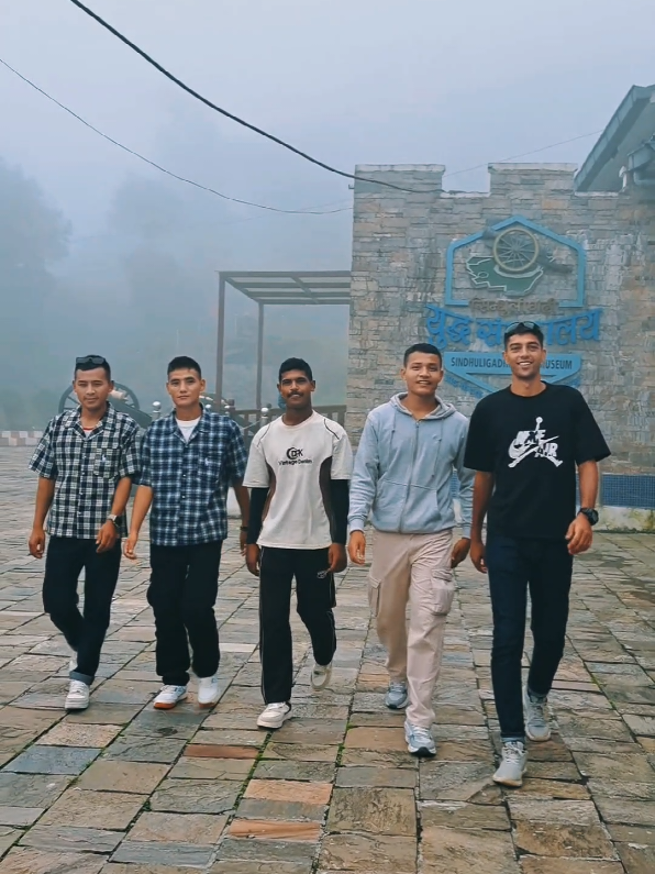 @𝗠𝗿. 𝗕𝗮𝘀𝗻𝗲𝘁 🫡👑