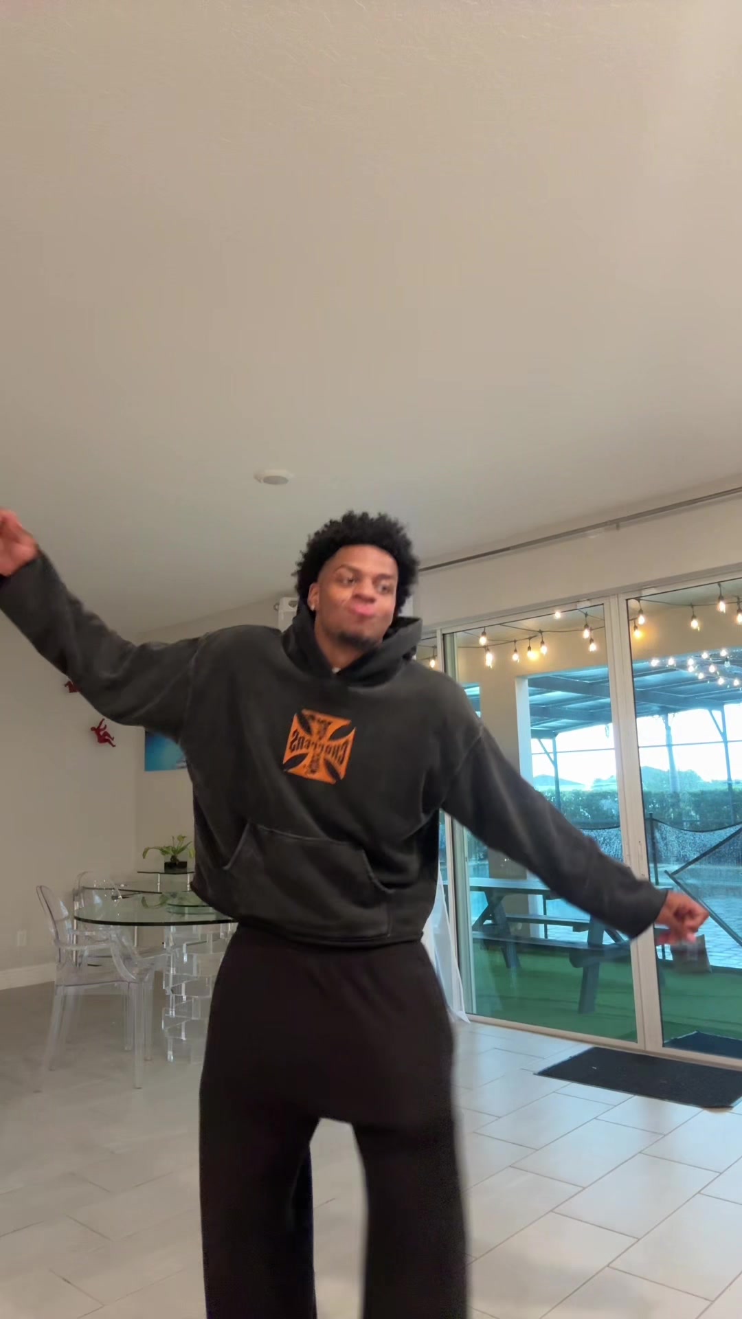 @Ry