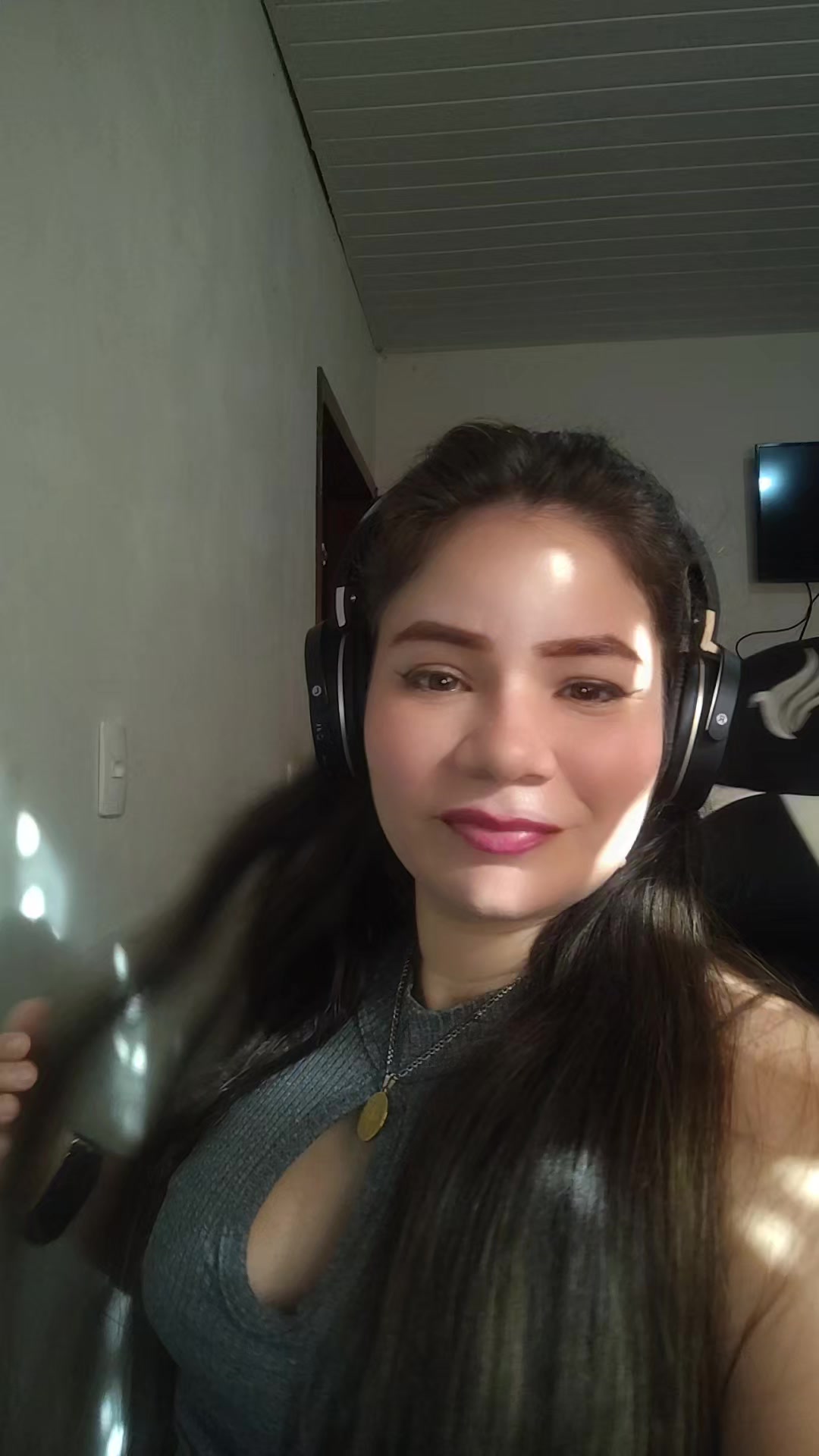 @Ari