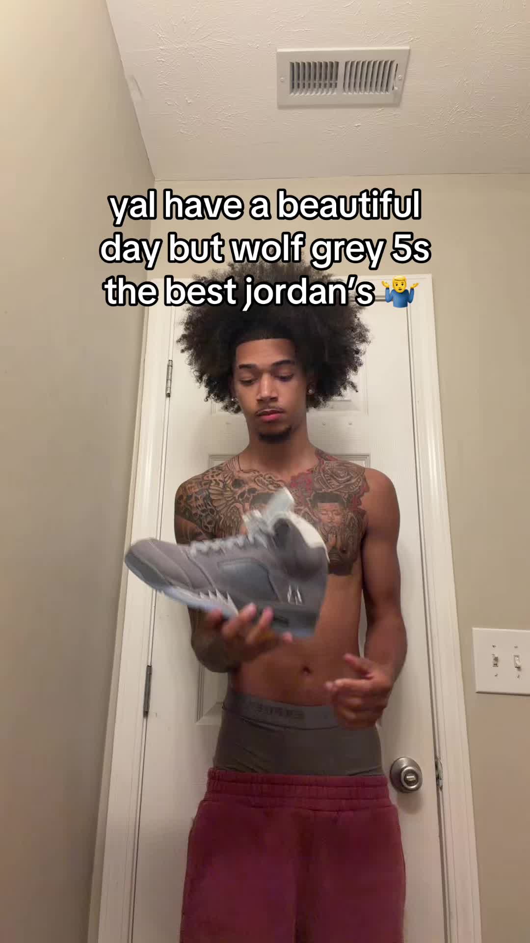 @cj ®