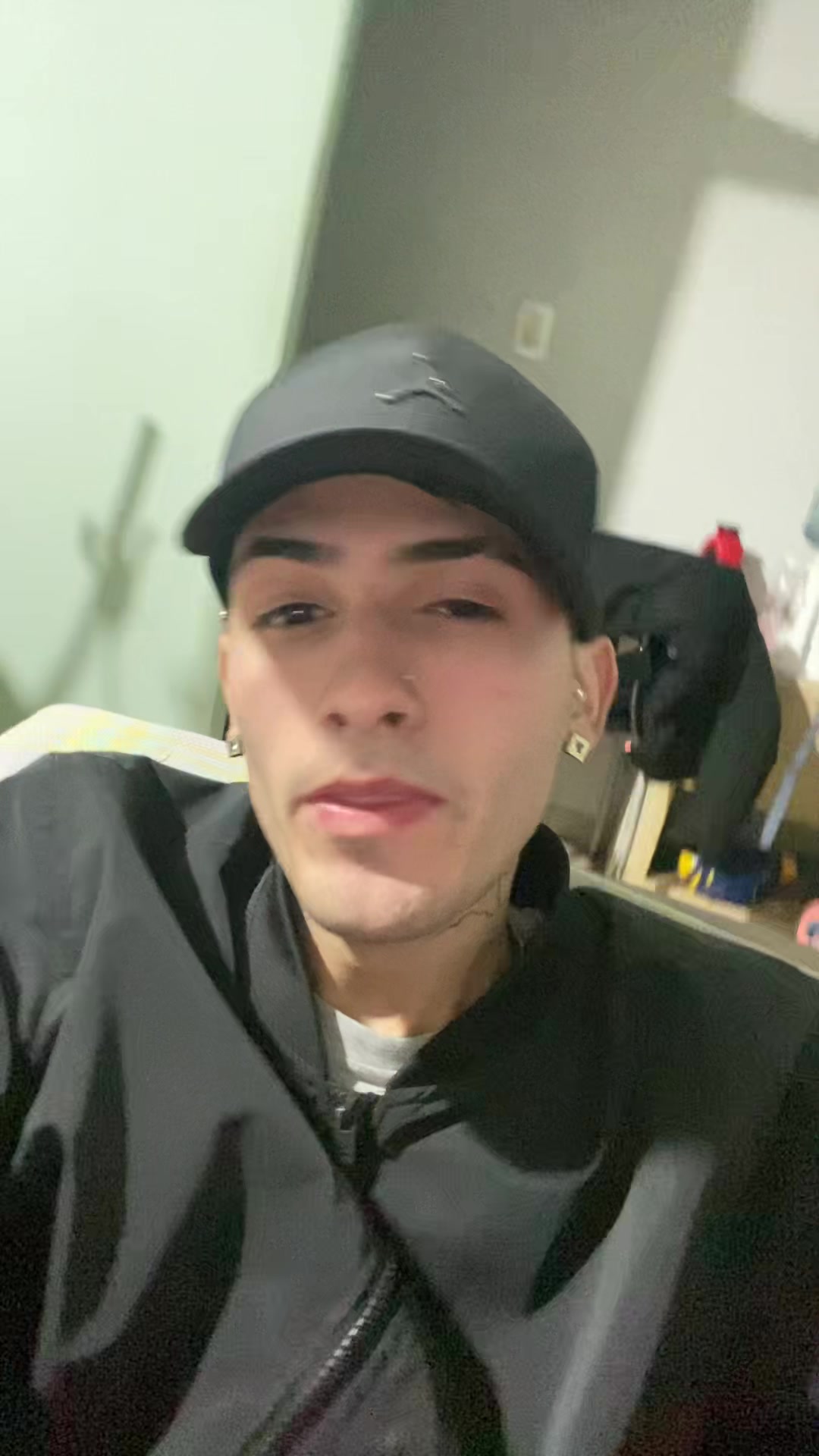@AxelRobledo