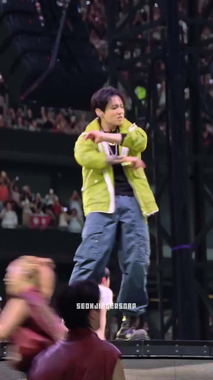 @๐๐ฒ๐๐จ๐ฏ๐๐ฐ๐๐๐7โ๐๐ซ๐ฆ๐ฒ