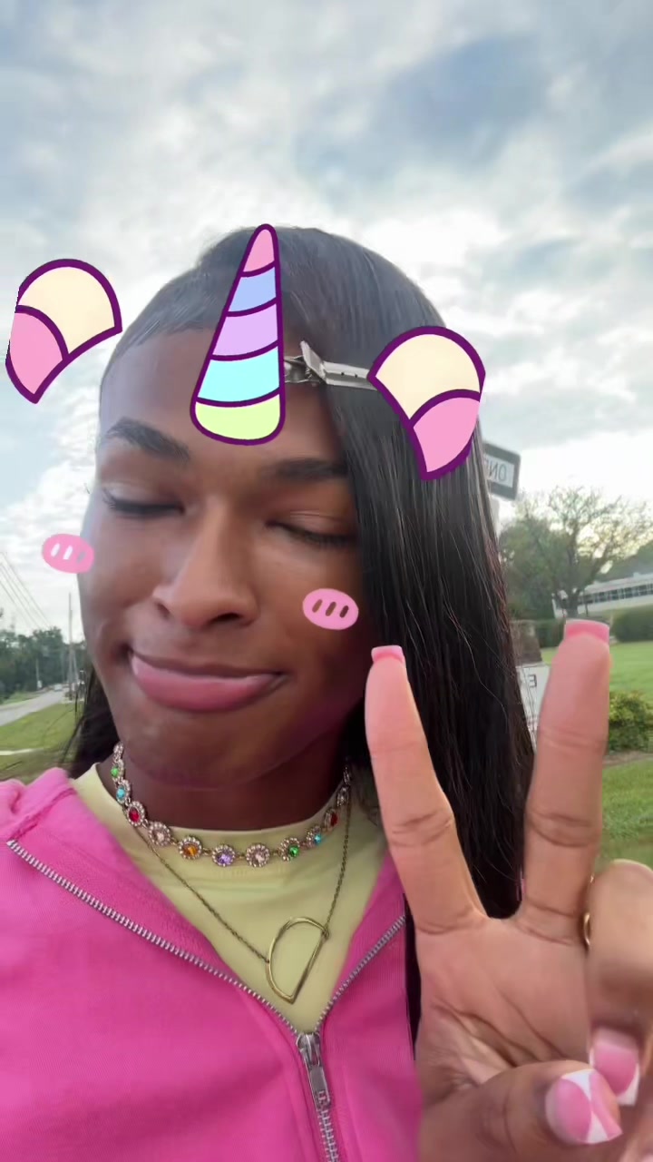 @𝐃𝐢𝐨𝐫 👸🏽🎀