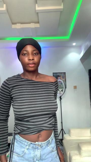 @(Holiness 🧚♀️)