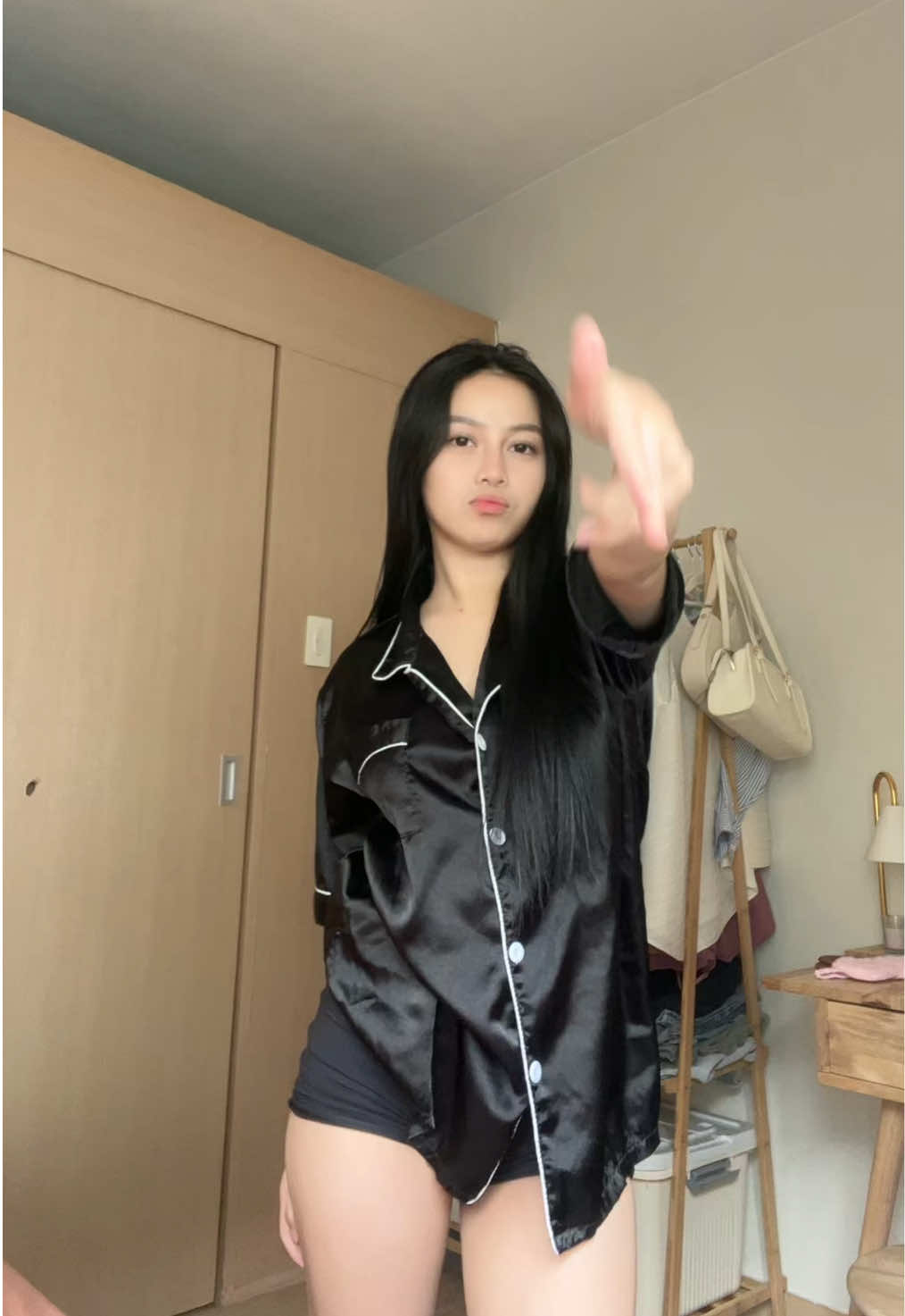 @therese v.