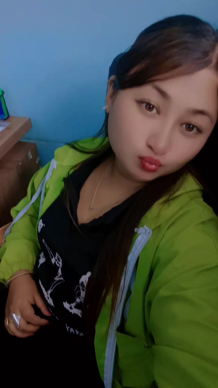 @LuZee