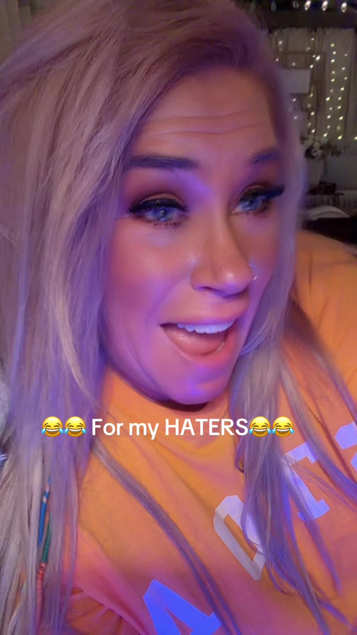 @April🖤