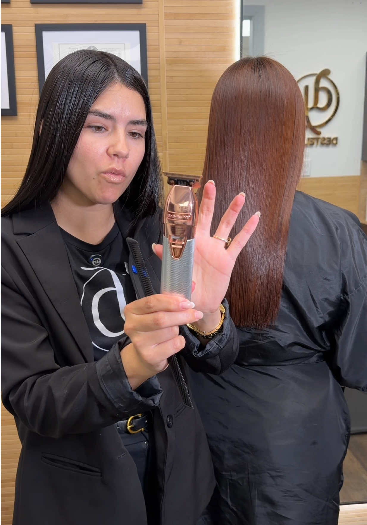 @DESTELAYR® SALON