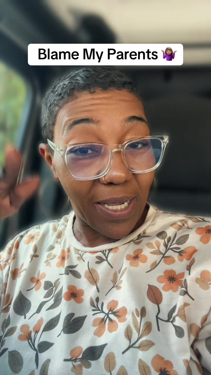 @Lohnnie Green | AI Auntie 🤖