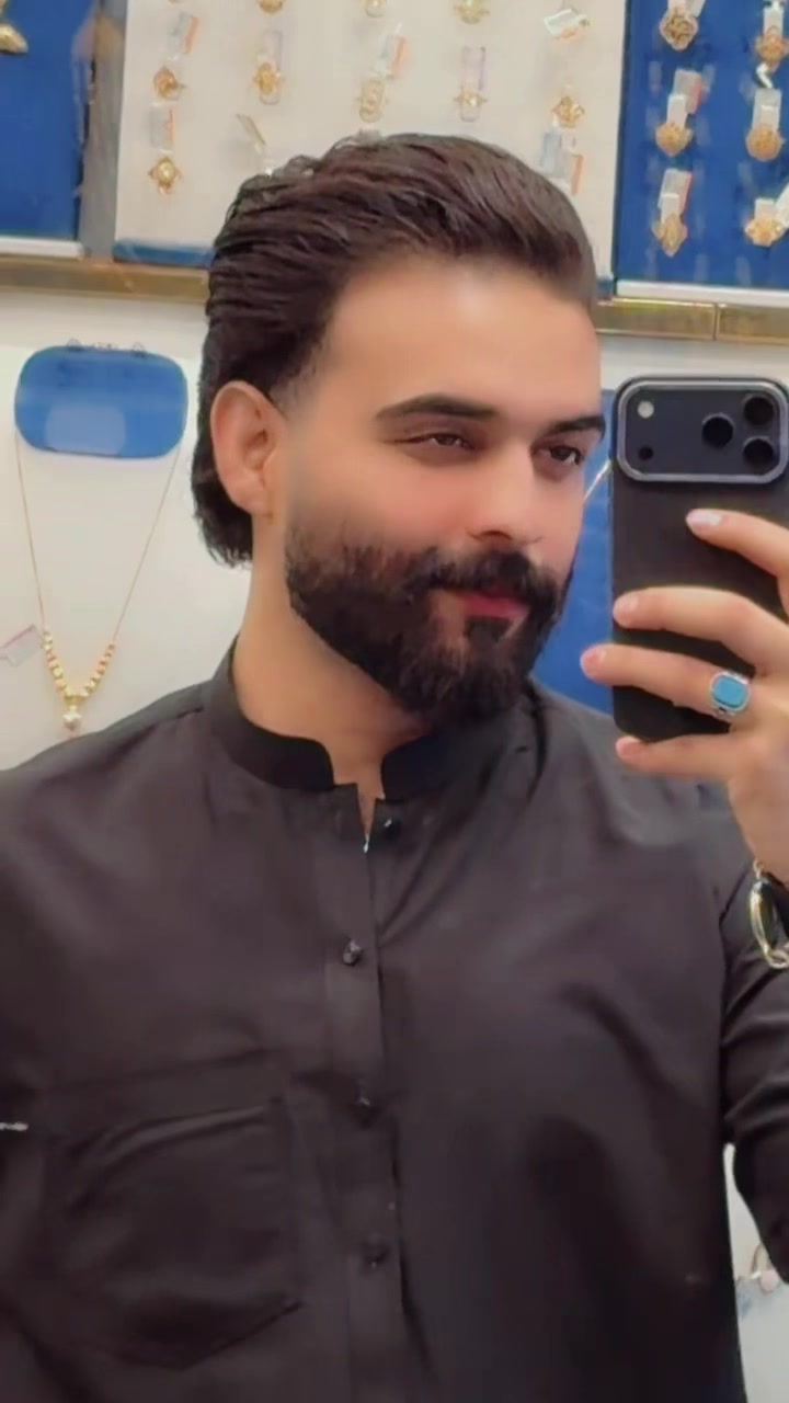 @Faisal Rehman 👑❤️