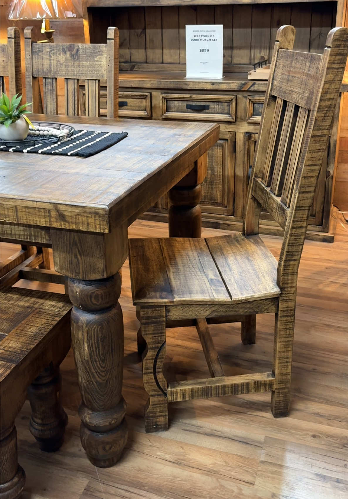 @RusticFurnitureDepot