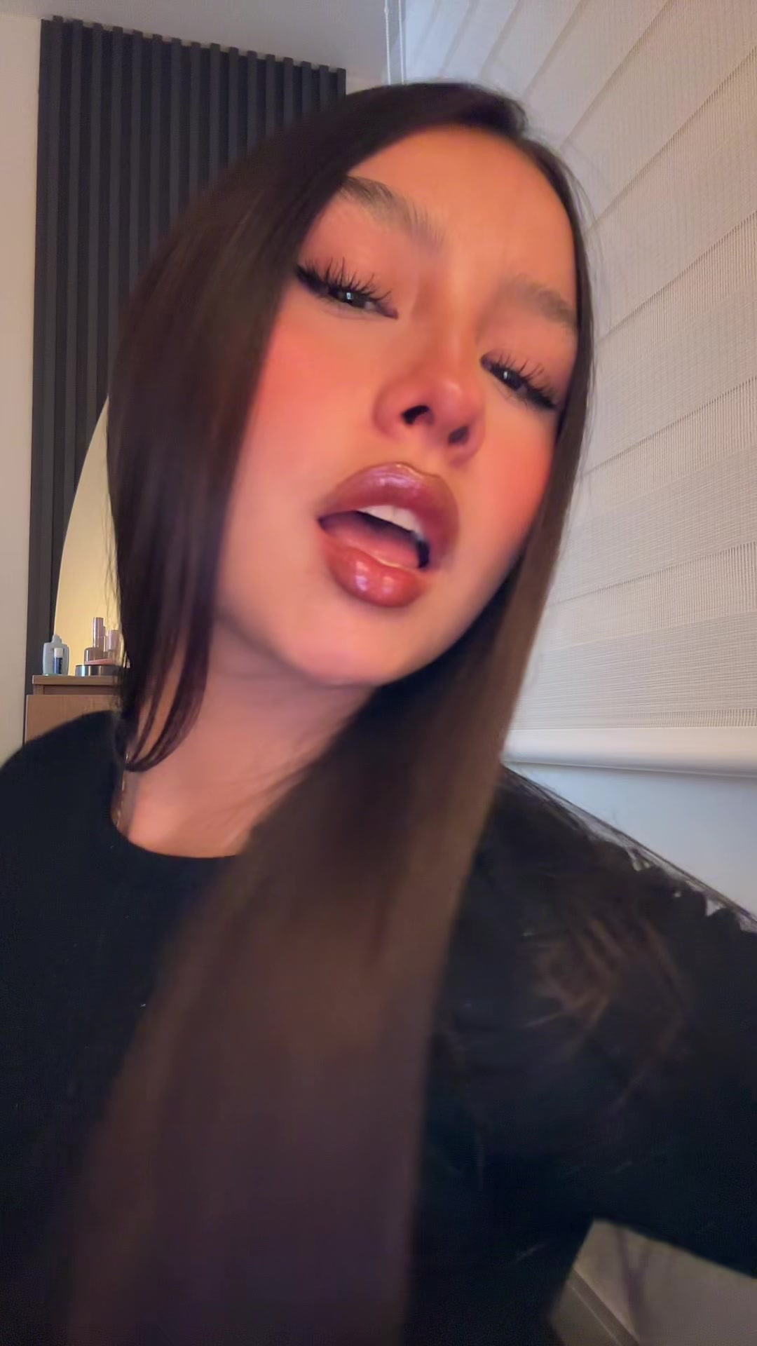 @𝐕𝐚𝐥𝐞𝐧 𝐚𝐫𝐚𝐧𝐠𝐨