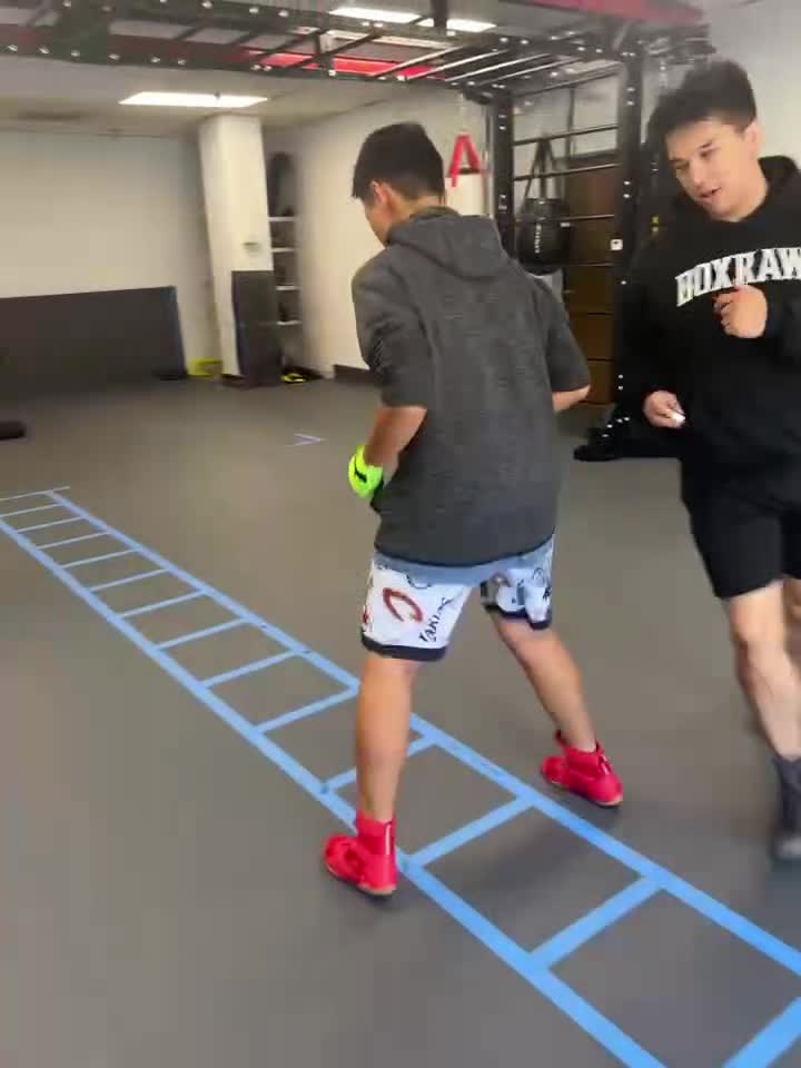 @拳击教练Edison