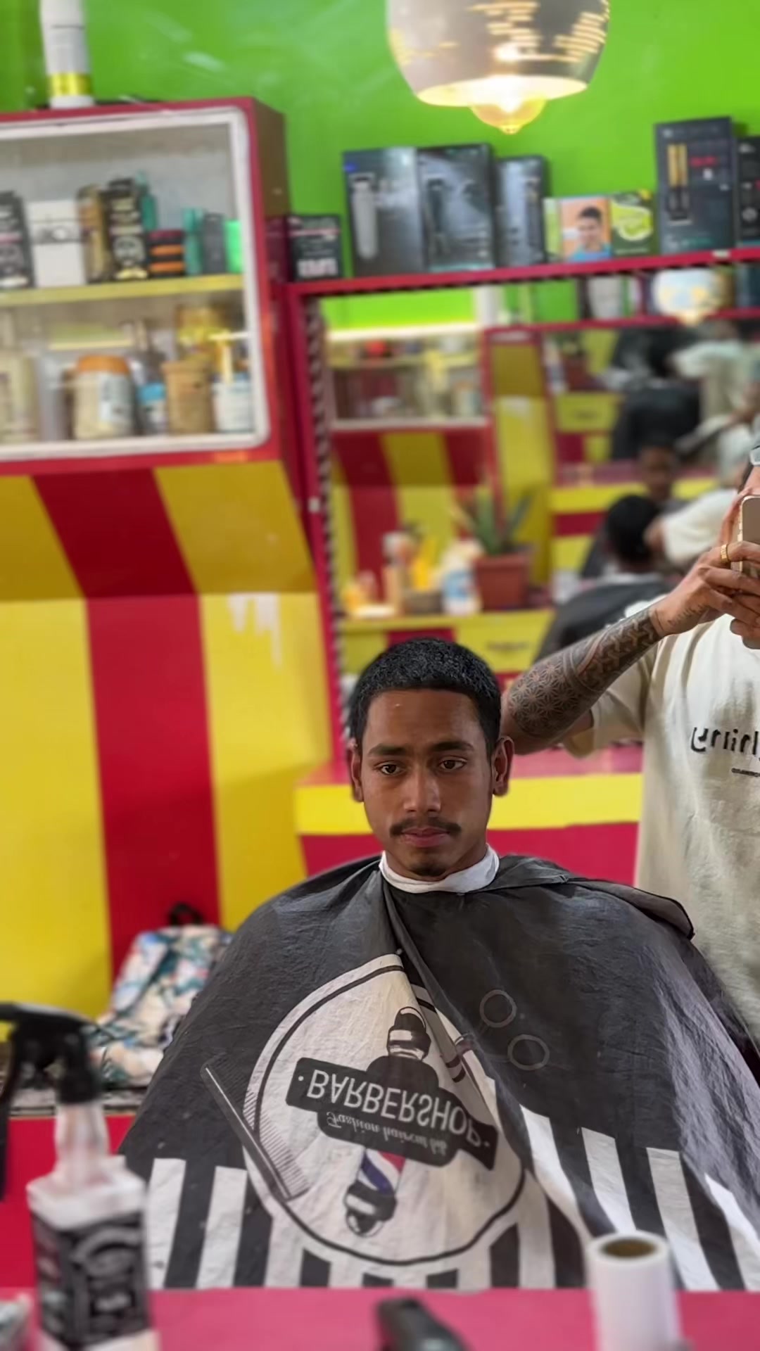 @gwaltar shyam vai hair cutting