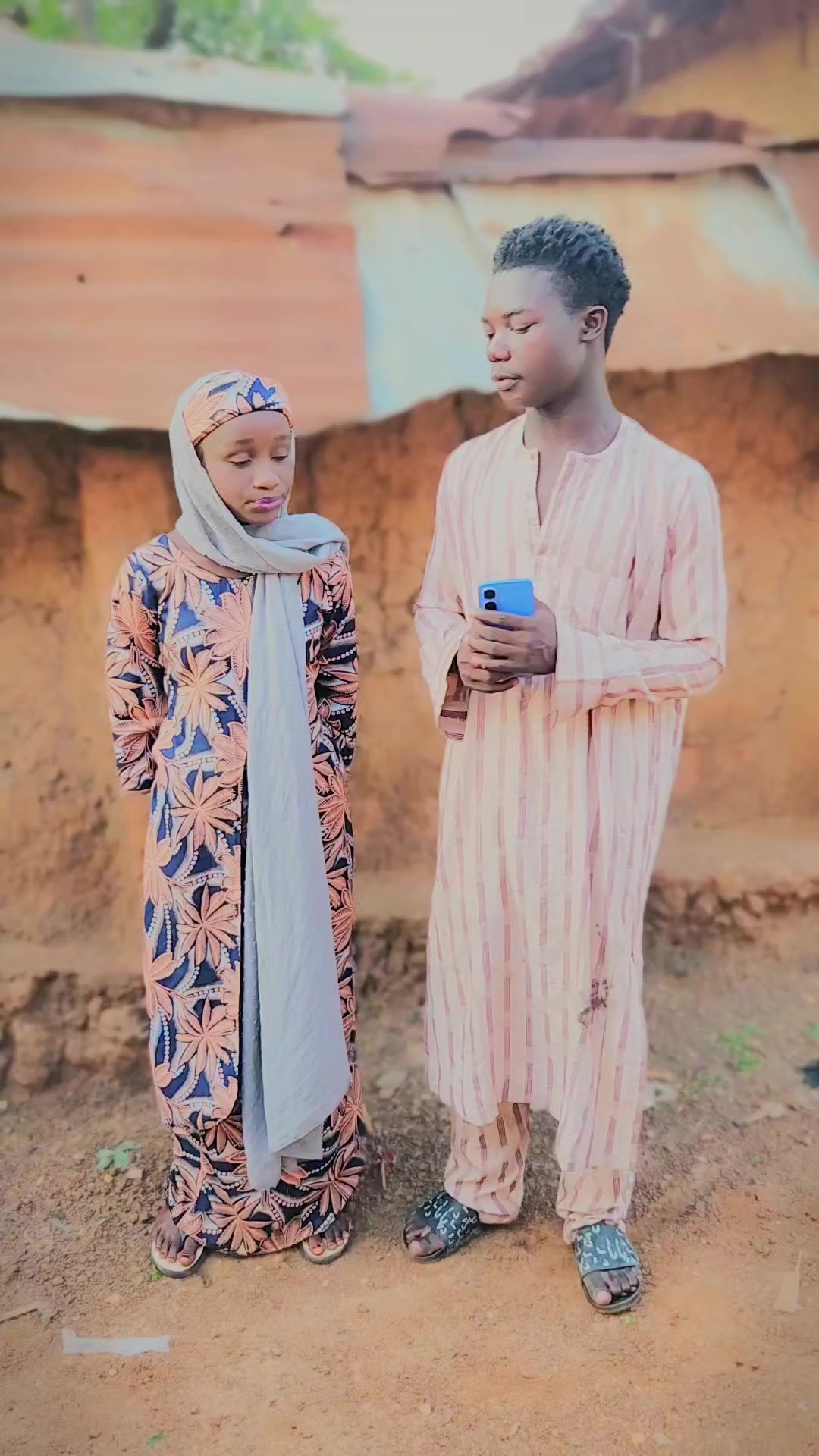 @mai kwaila ne saikadaure