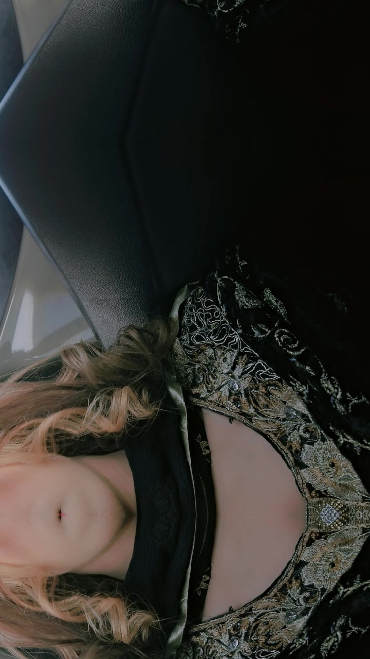 @Sam Butt``🎀