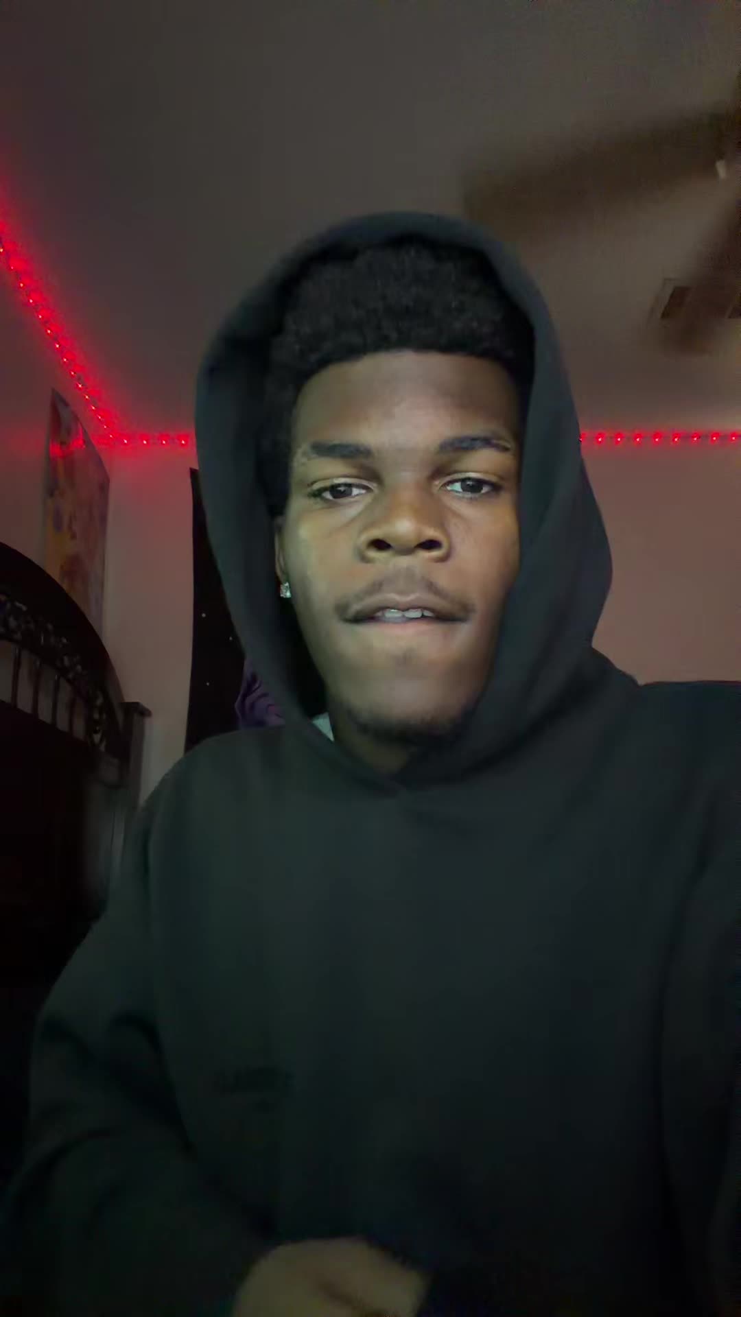 @￶