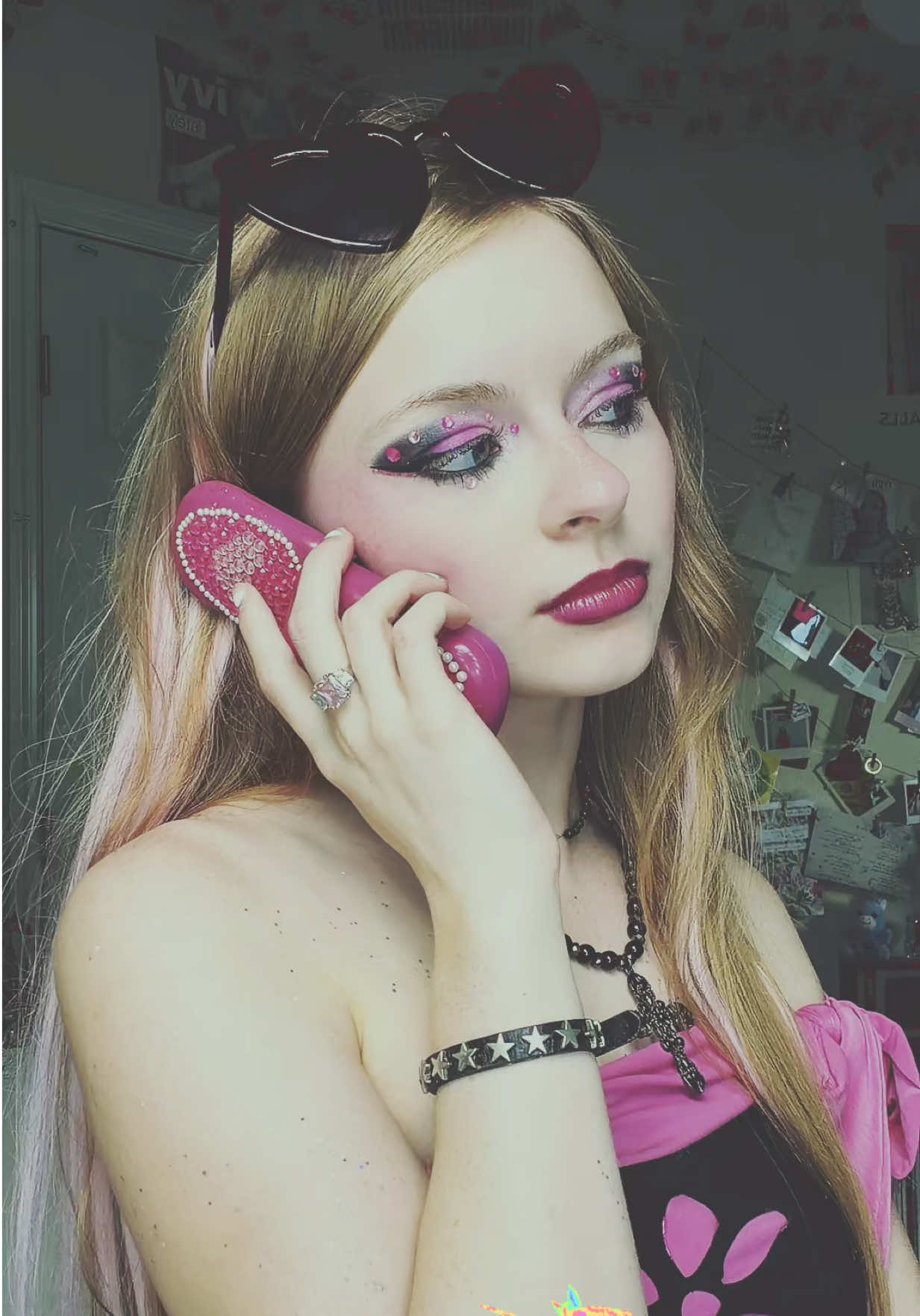 @𝑀𝑜𝑜𝑛 ❀