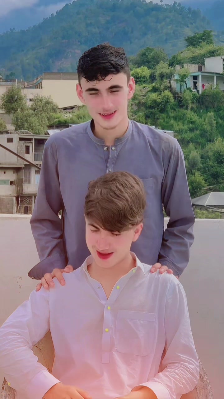@༻𝑼𝑲.义💸