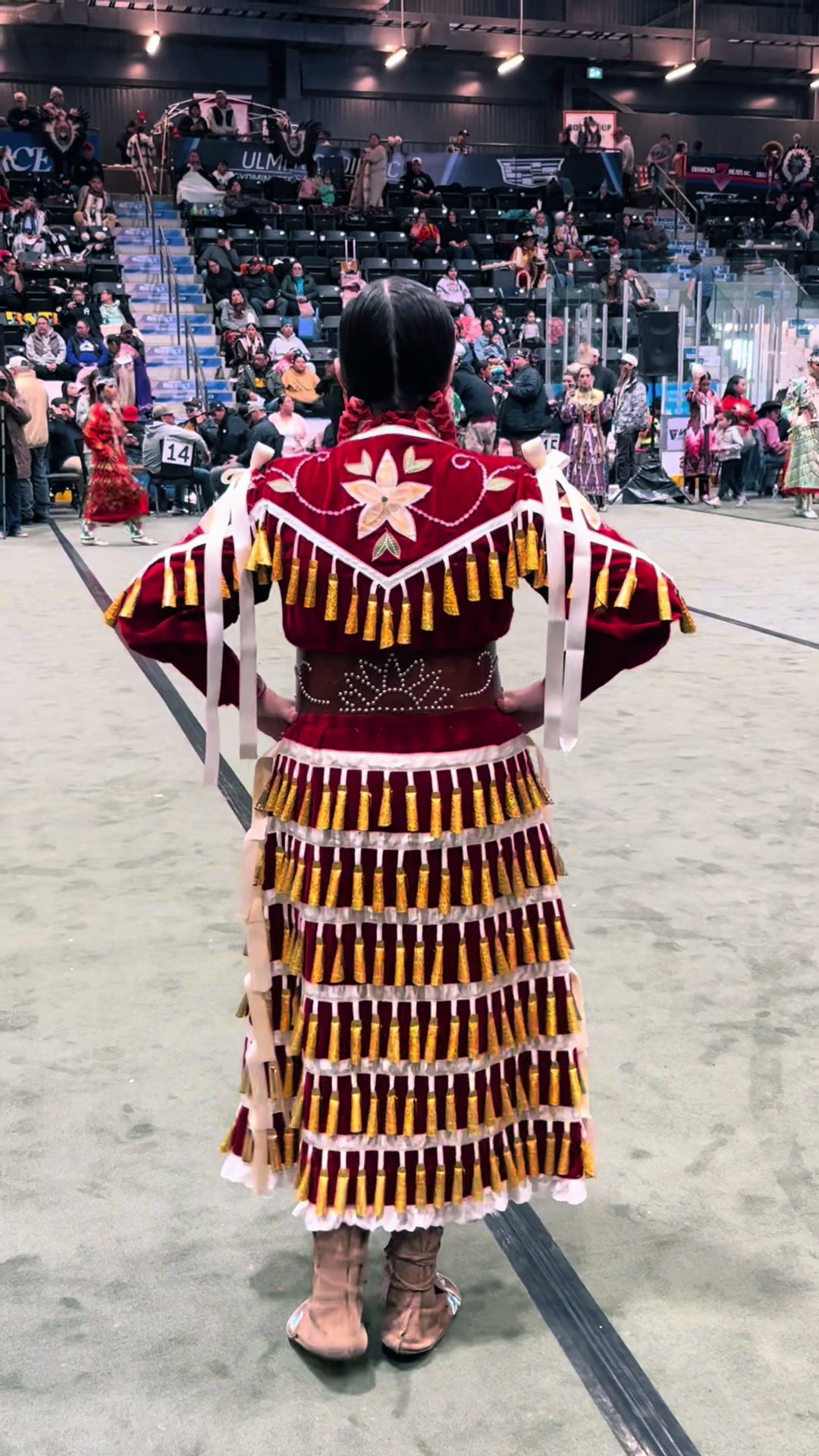 @ᐃᓯᓂᐩ ᐃᐢᑫᐧᐤ
