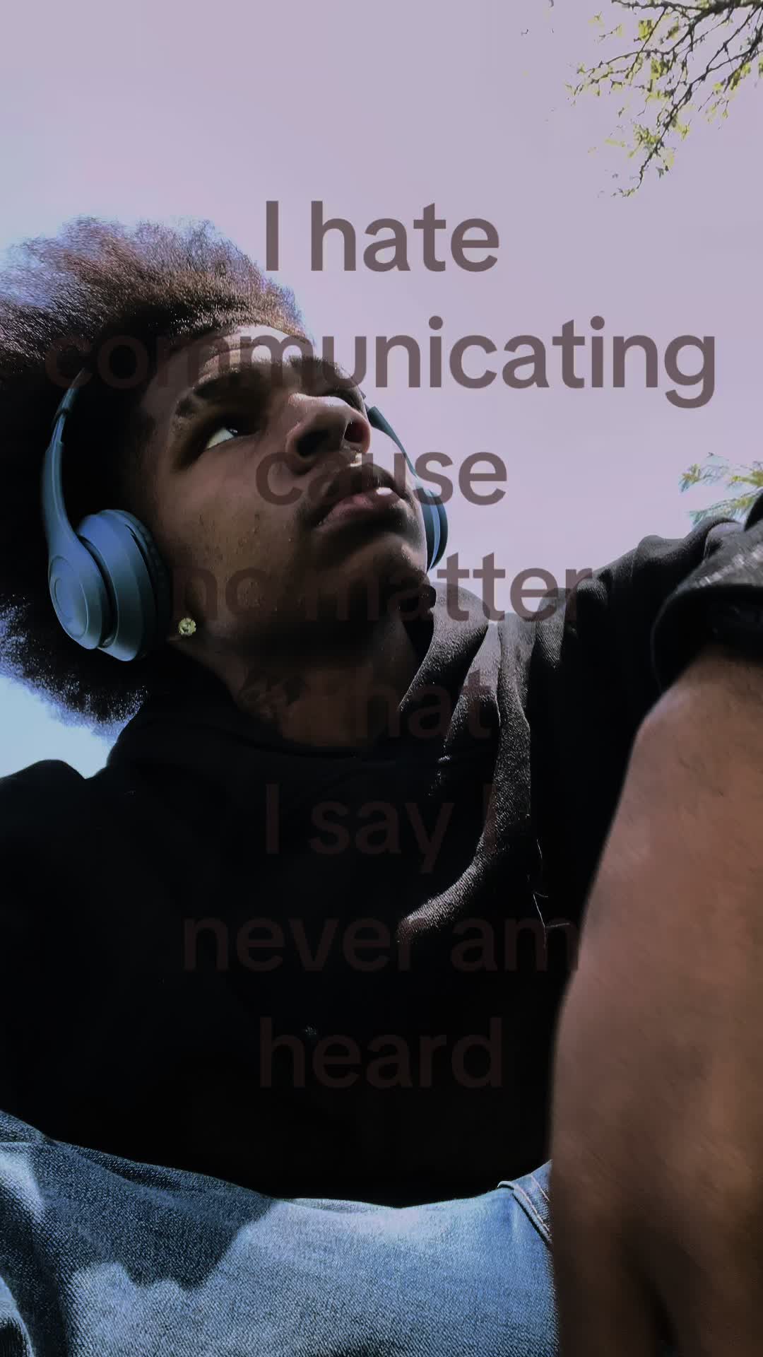 @⃟