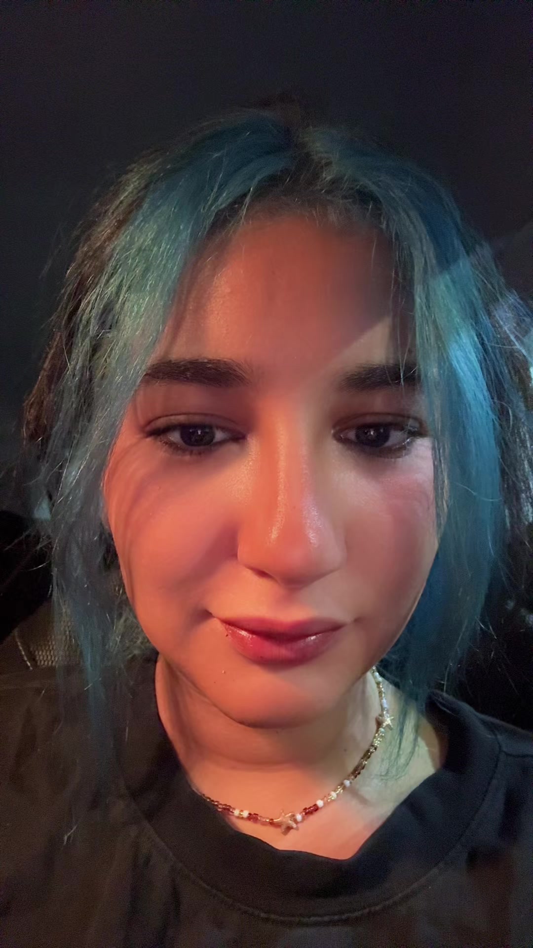 @^~^