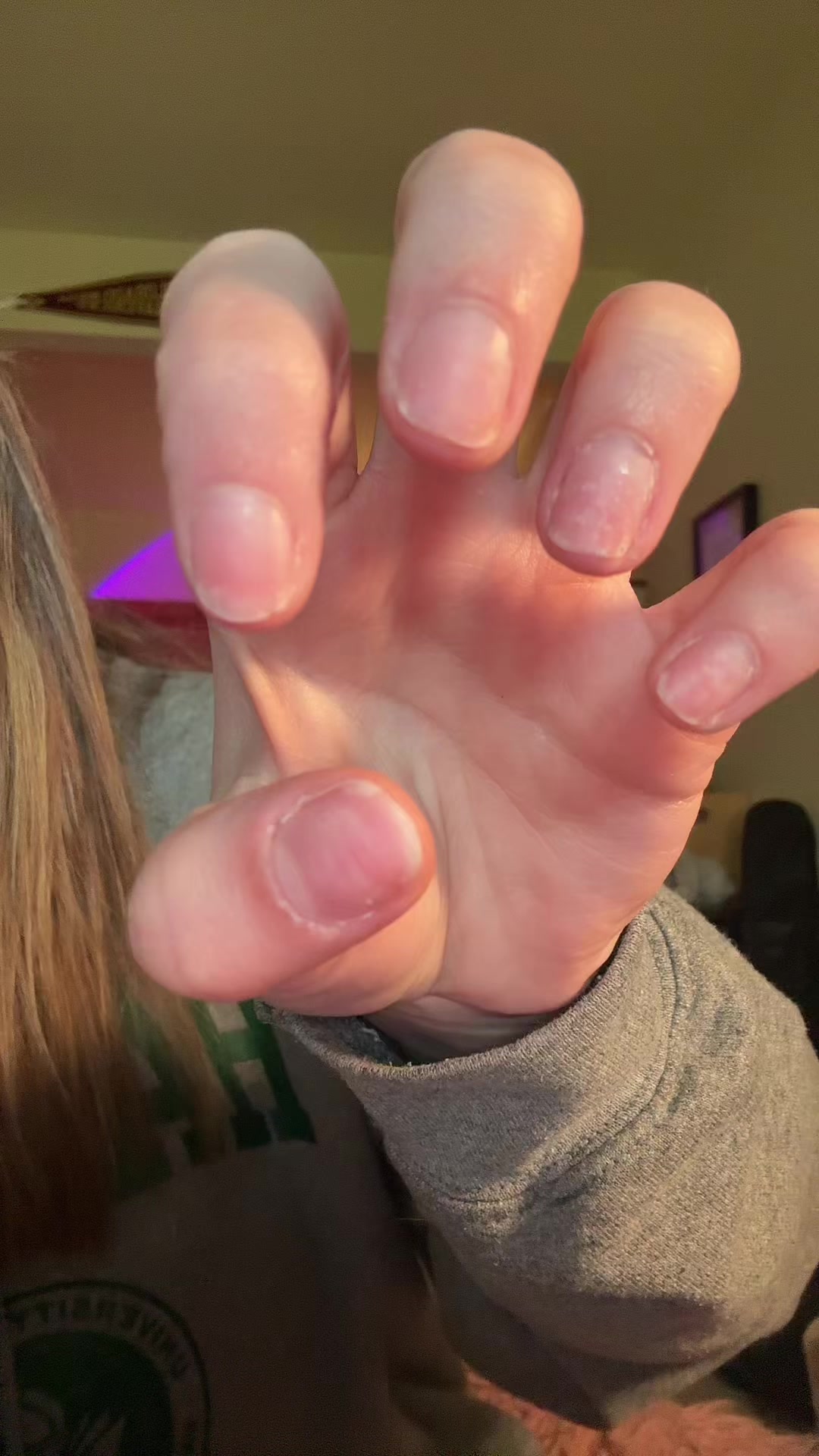 @BellaB00