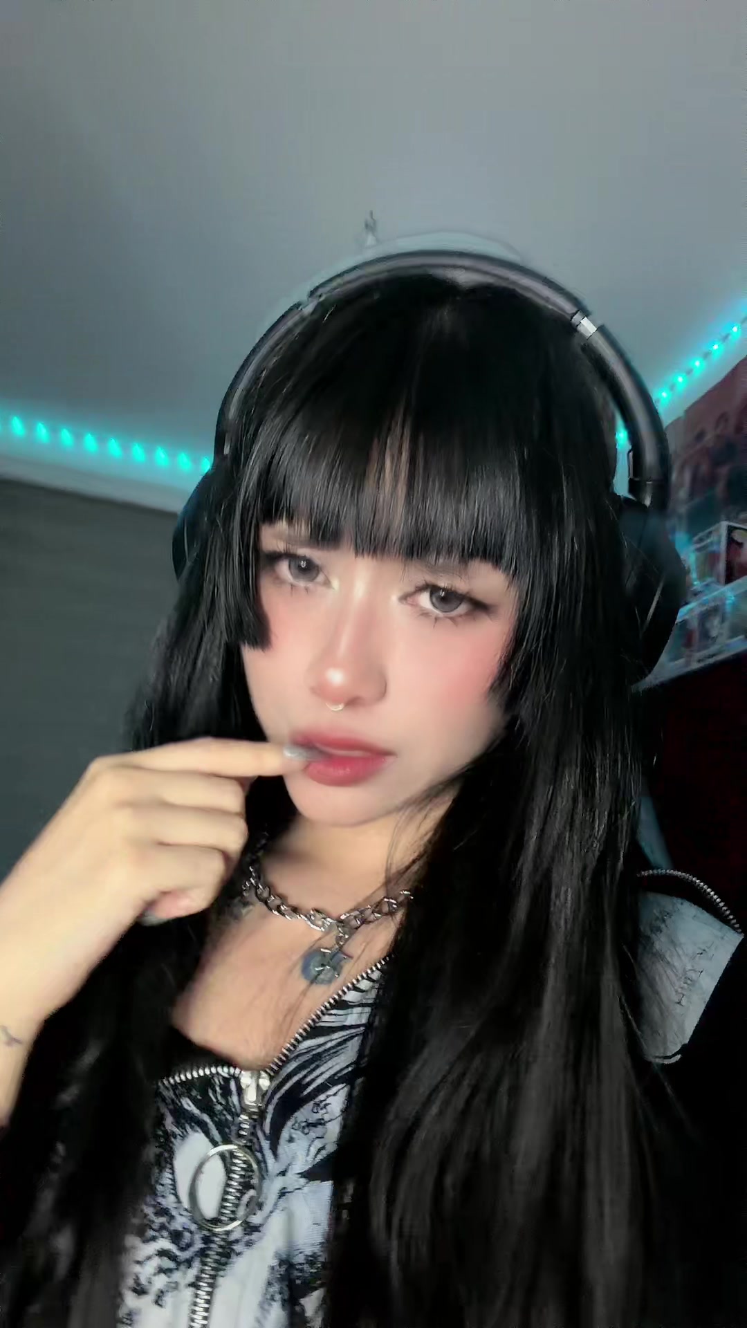 @𝑀𝒾𝓃𝓂𝒾𝓁.𝟢𝟩🍋&zwj;🟩