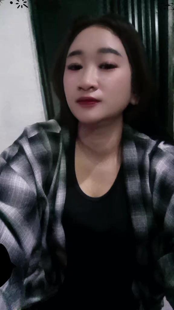 @lia123456ad
