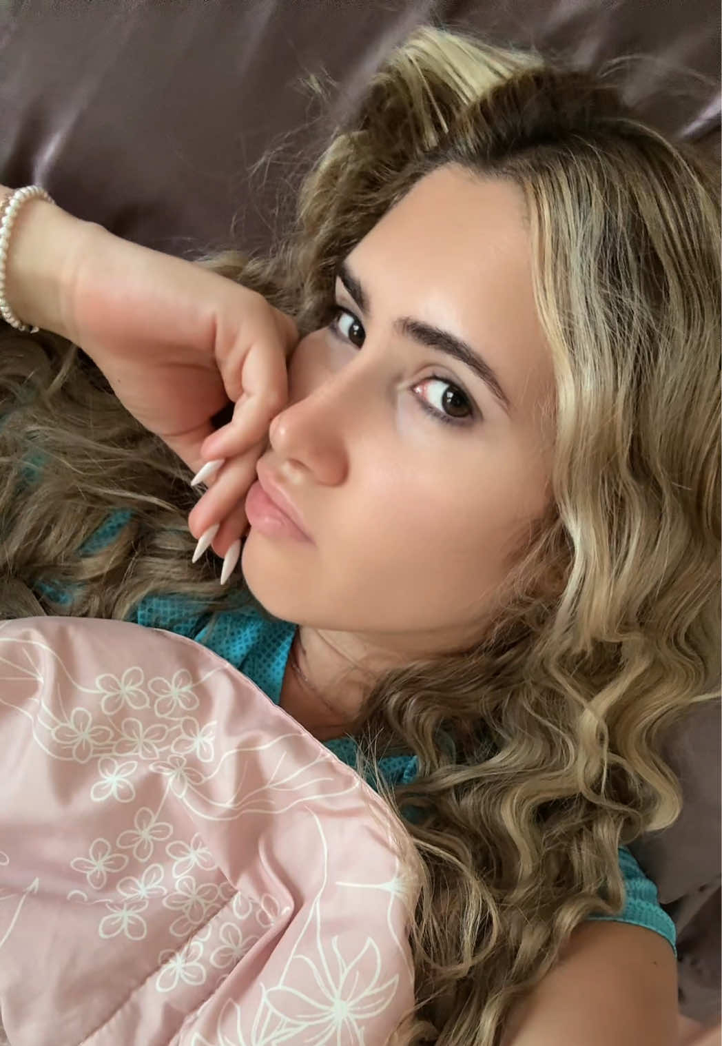 @Gabriela Raiciof