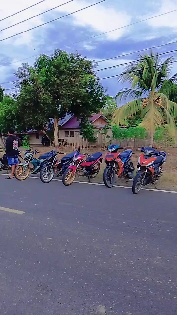 @Akun palsu